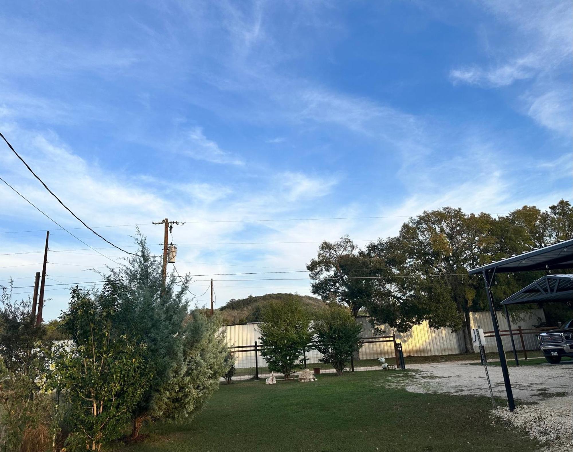 Tiny House - Our Little Piece Of Paradise Lakehills Exterior foto